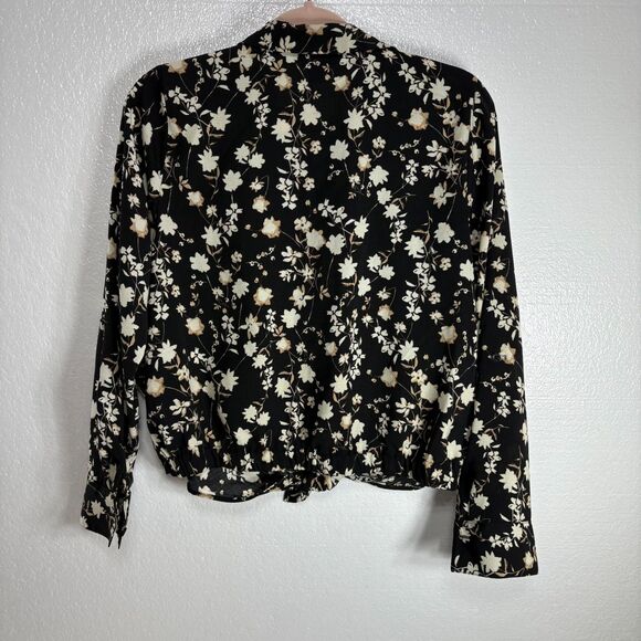 Simply Vera Vera Wang Black and Cream Floral Button Down Shirt Sz S NWT - Picture 2 of 12